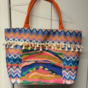 NWT Beach Bag Lined Aztec Pom Pom